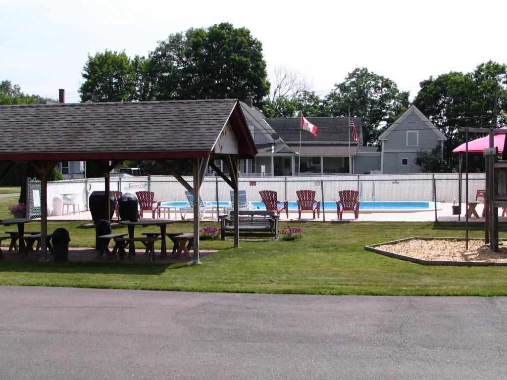 Maple Leaf Motel Littleton Extérieur photo